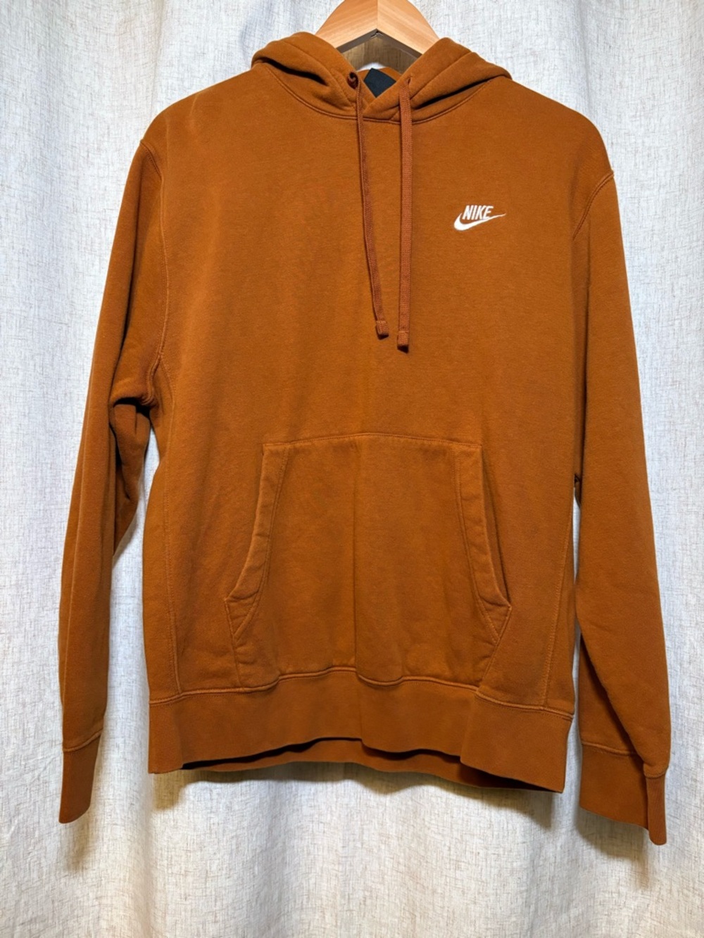 Nike Men’s Burnt Orange Pullover Sweatshirt Hoodie